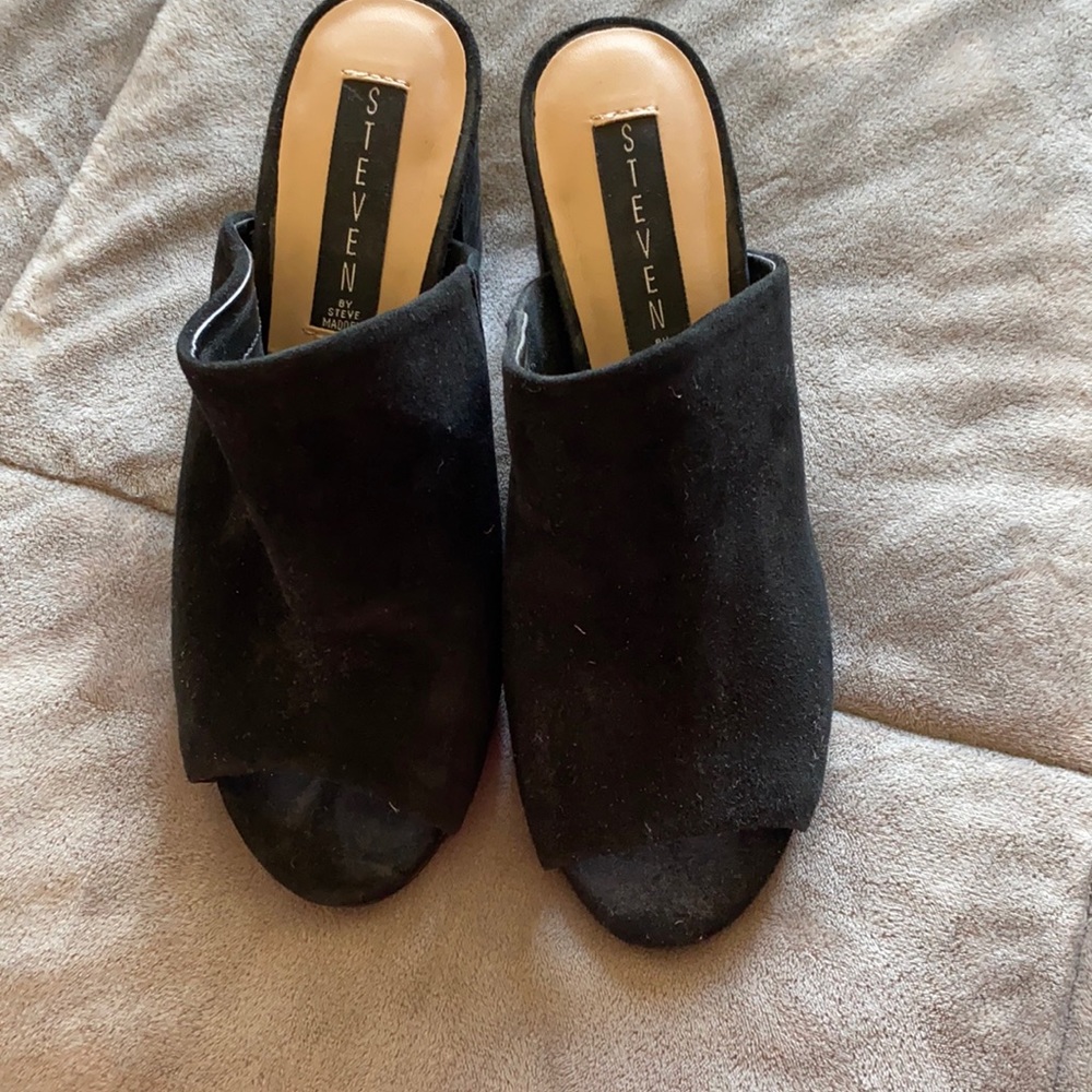 Black velvet mules
